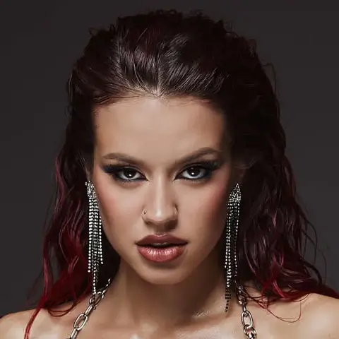 Фото виконавця Olya Shelby