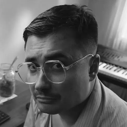 Обкладинка пісні «Краля» - paashee
